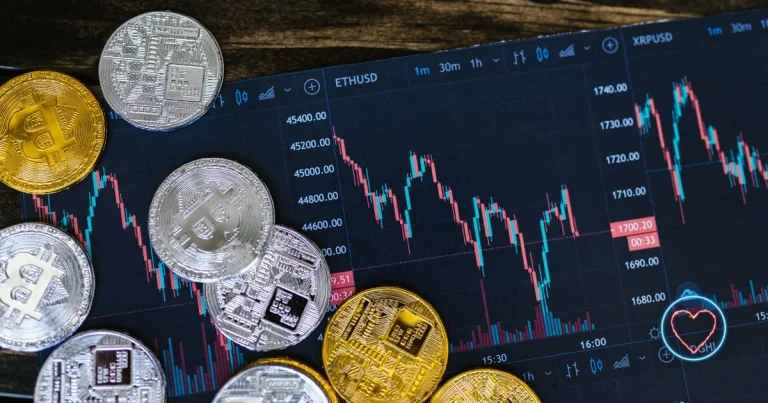 U.S. Stock Market Dynamics in 2025: Navigating Through Volatility and Recovery